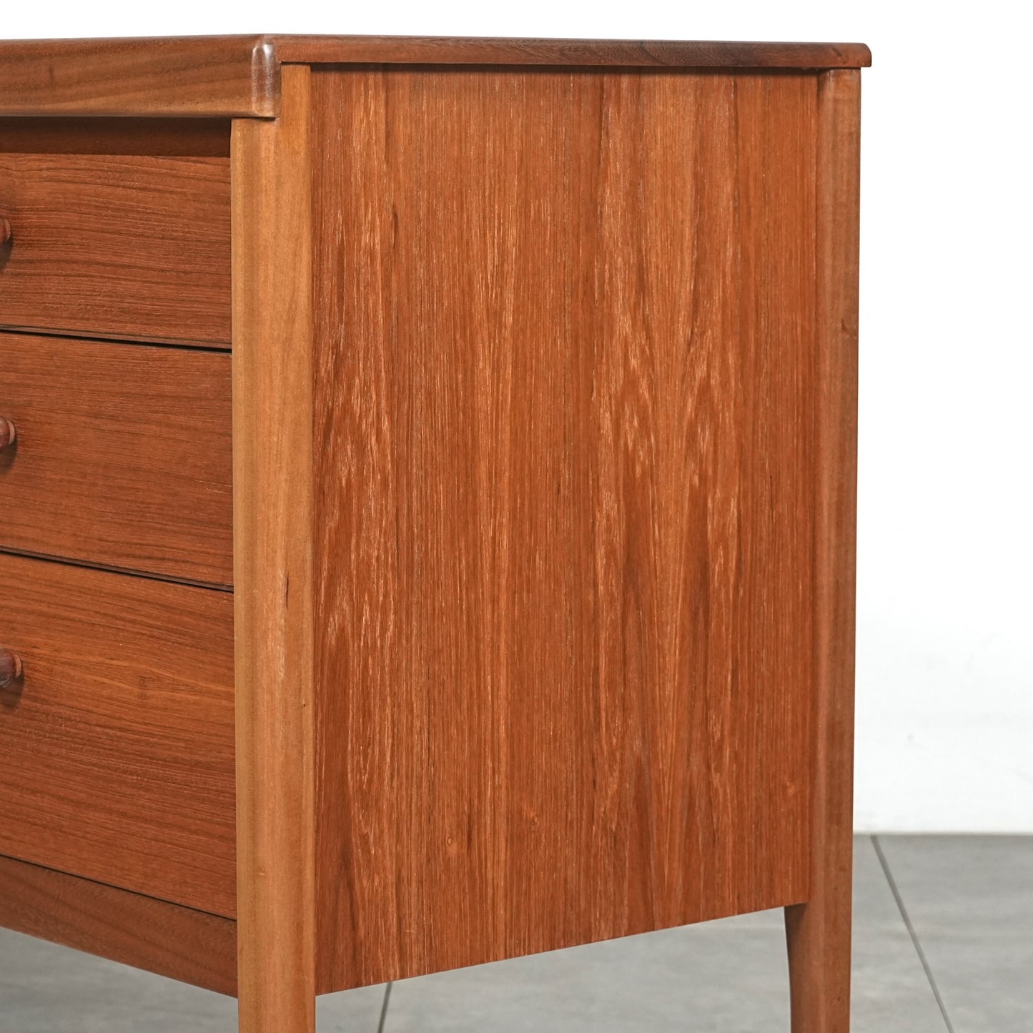 【NATHAN】ヴィンテージ サークルサイドボード