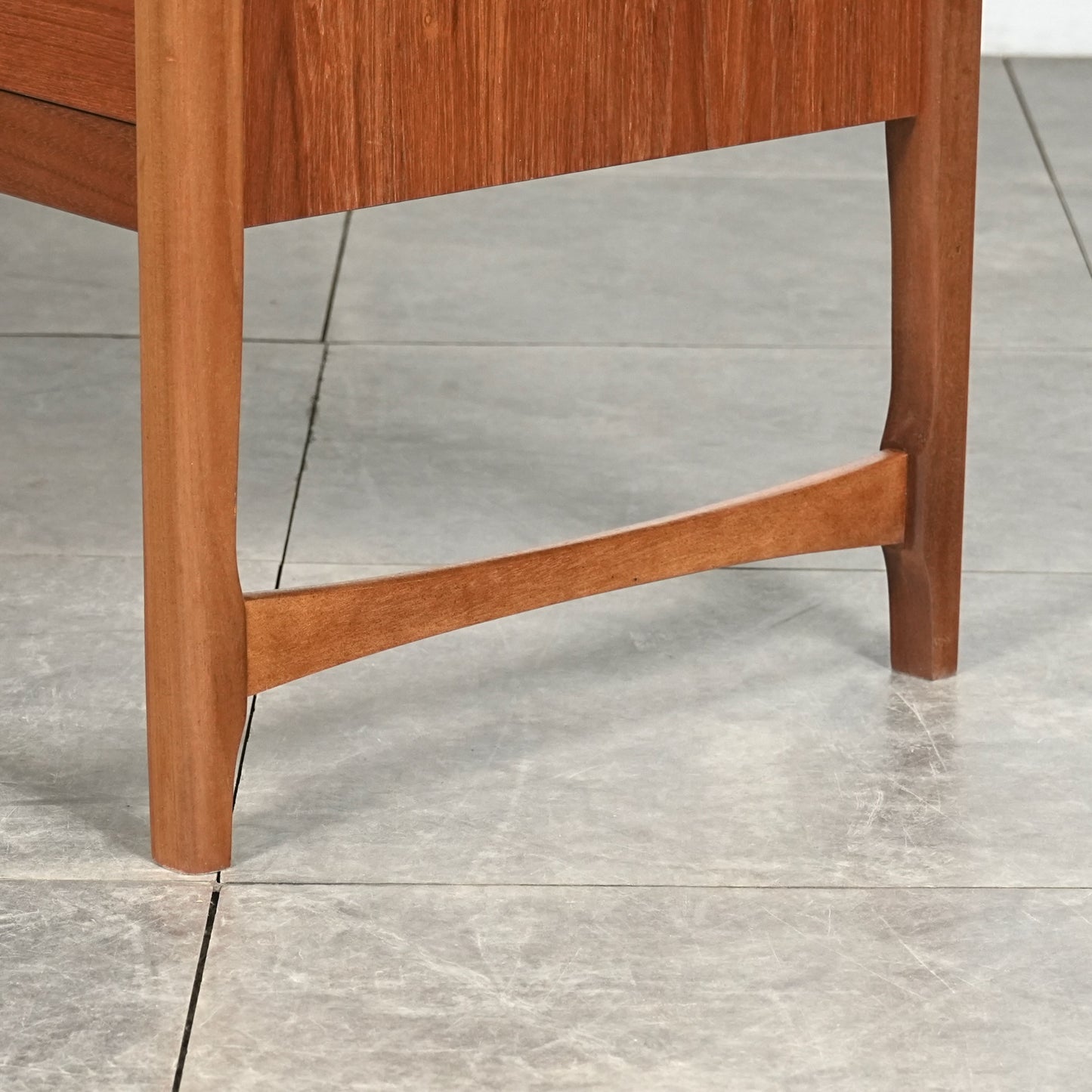 【NATHAN】ヴィンテージ サークルサイドボード