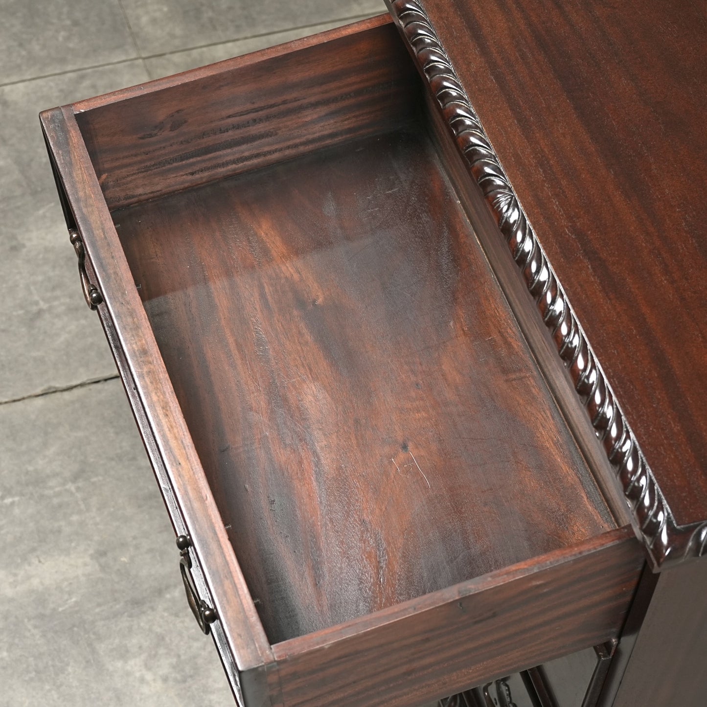 英国クラシック ヴィンテージ チェスト