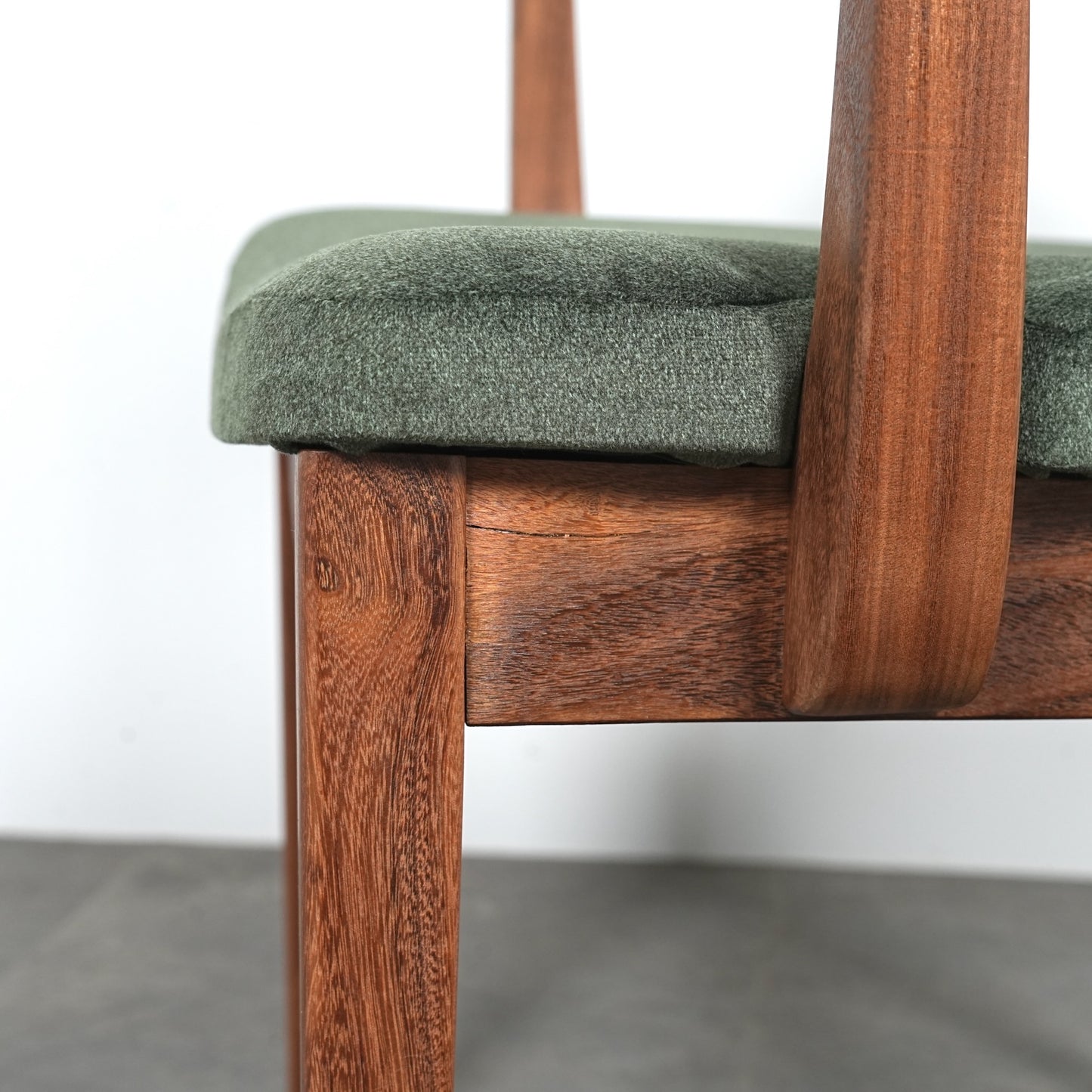 【G-PLAN】ヴィンテージ ダイニングアームチェア【張替済】