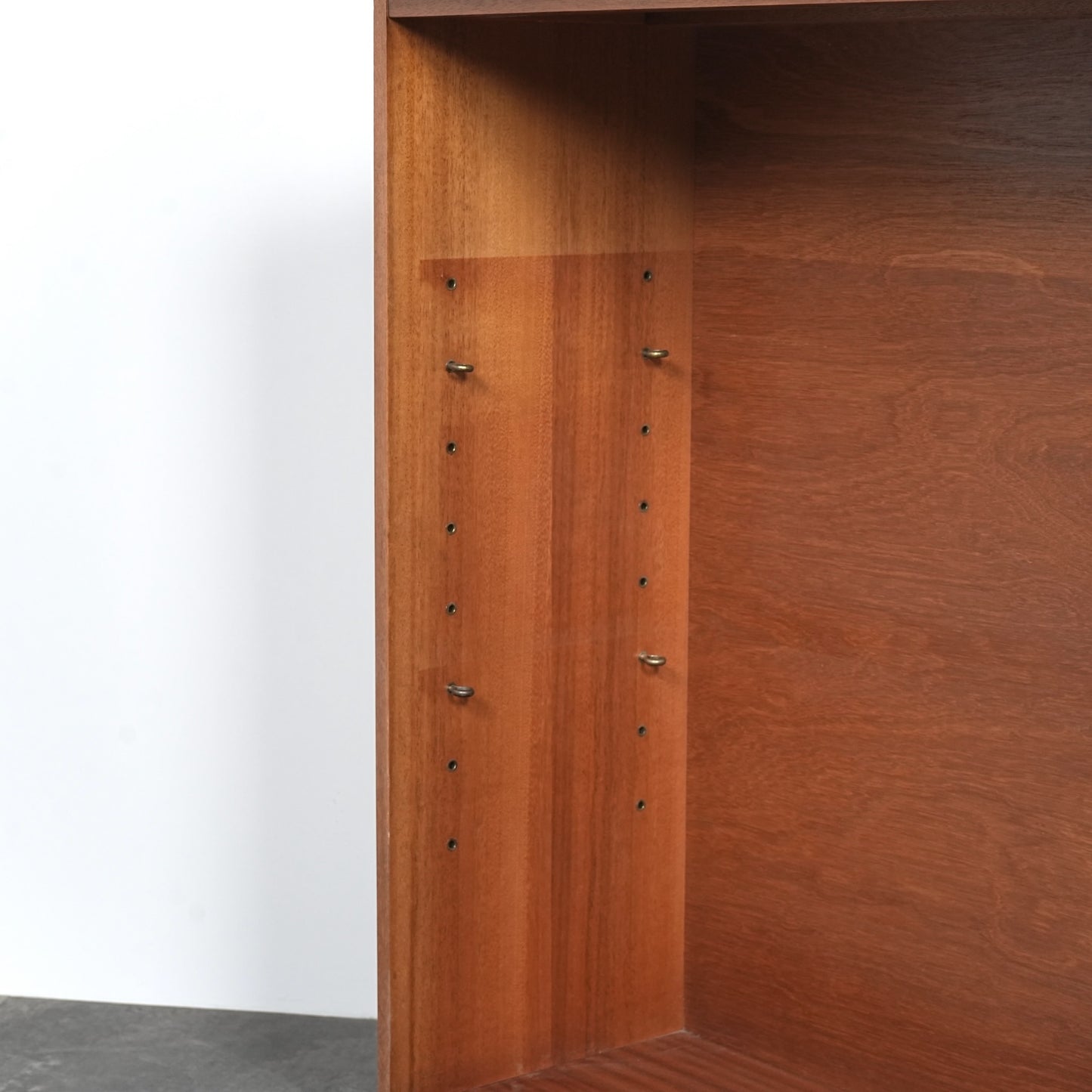 イギリスヴィンテージ ガラスキャビネット