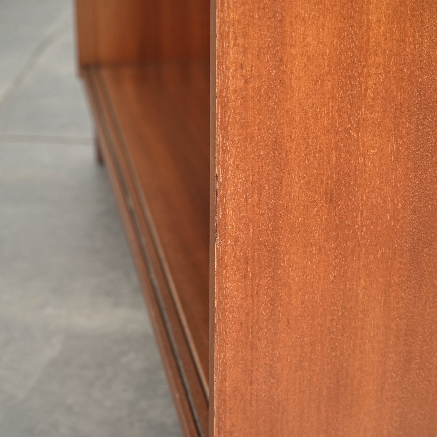 イギリスヴィンテージ ガラスキャビネット