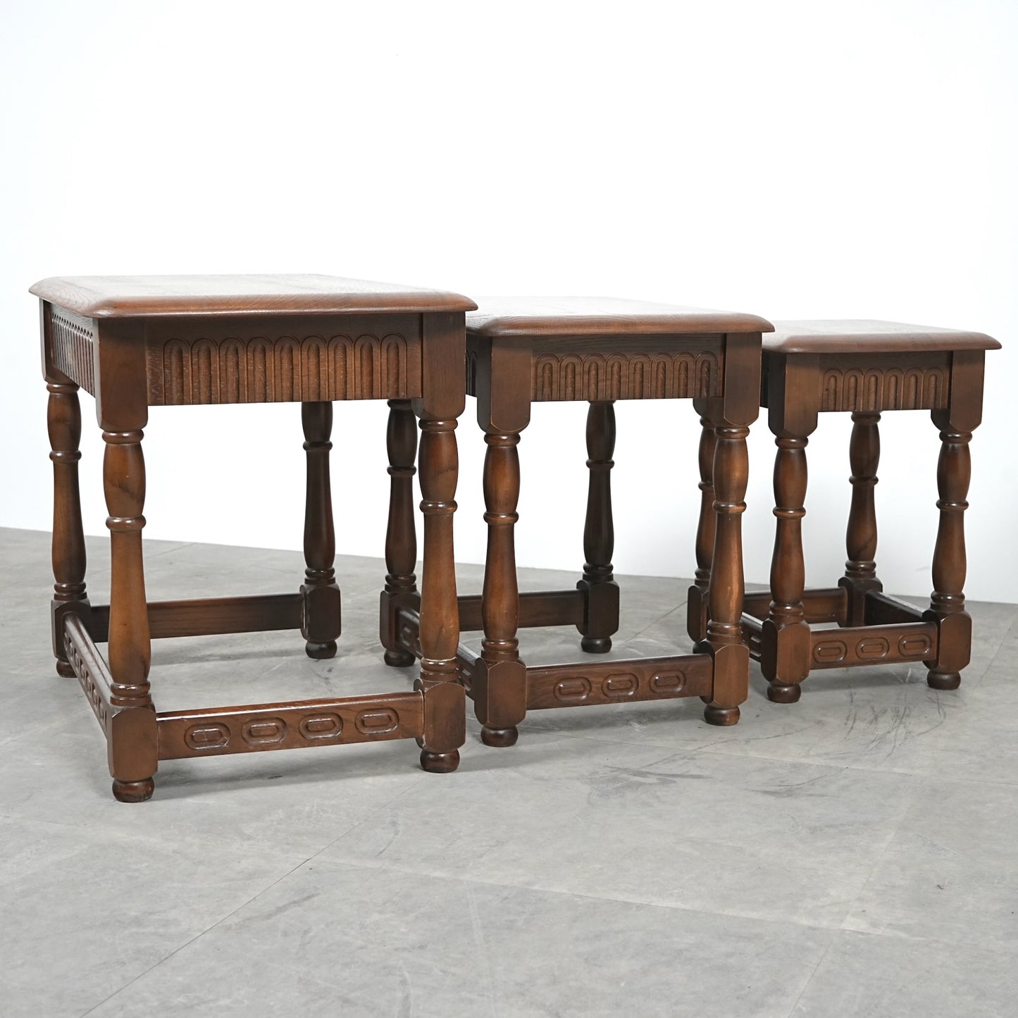 英国クラシック ヴィンテージ ネストテーブル