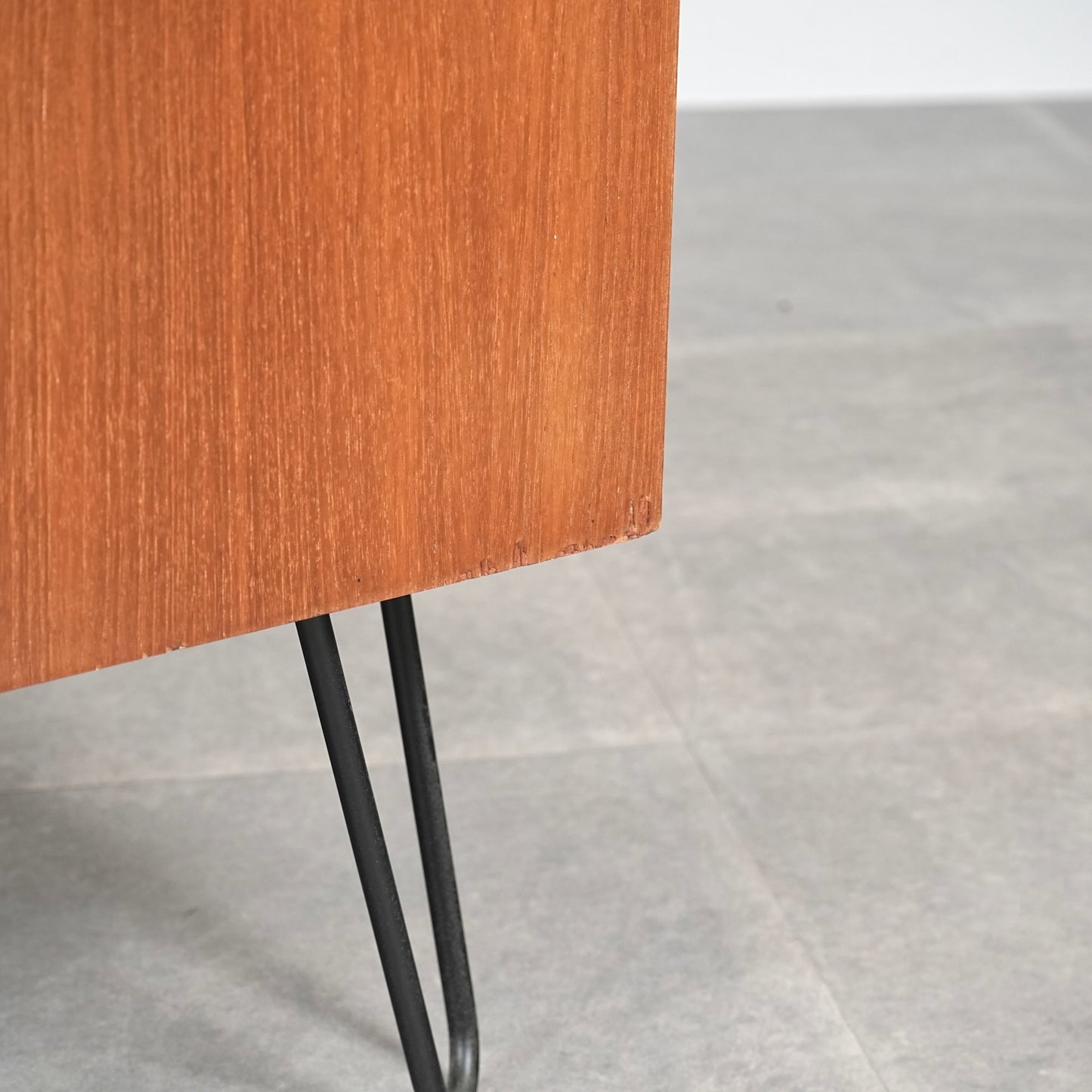 【NATHAN】ヴィンテージ キャビネット(ヘアピンカスタム)