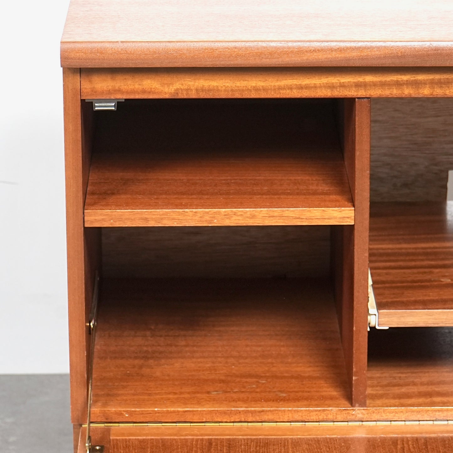 【NATHAN】ヴィンテージ キャビネット(ヘアピンカスタム)