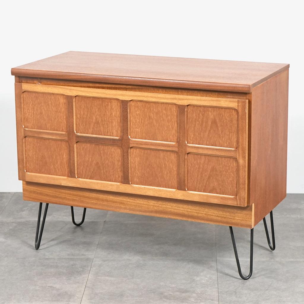 【NATHAN】ヴィンテージ キャビネット(ヘアピンカスタム)