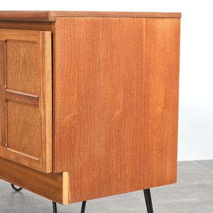 【NATHAN】ヴィンテージ キャビネット(ヘアピンカスタム)