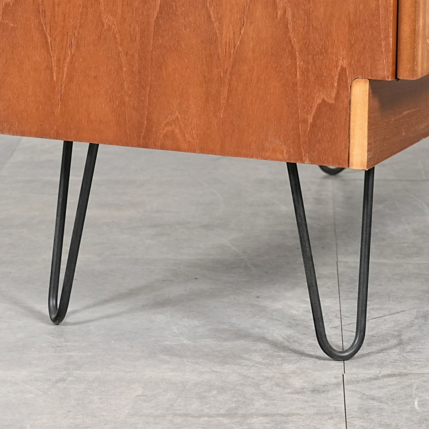 【NATHAN】ヴィンテージ キャビネット(ヘアピンカスタム)