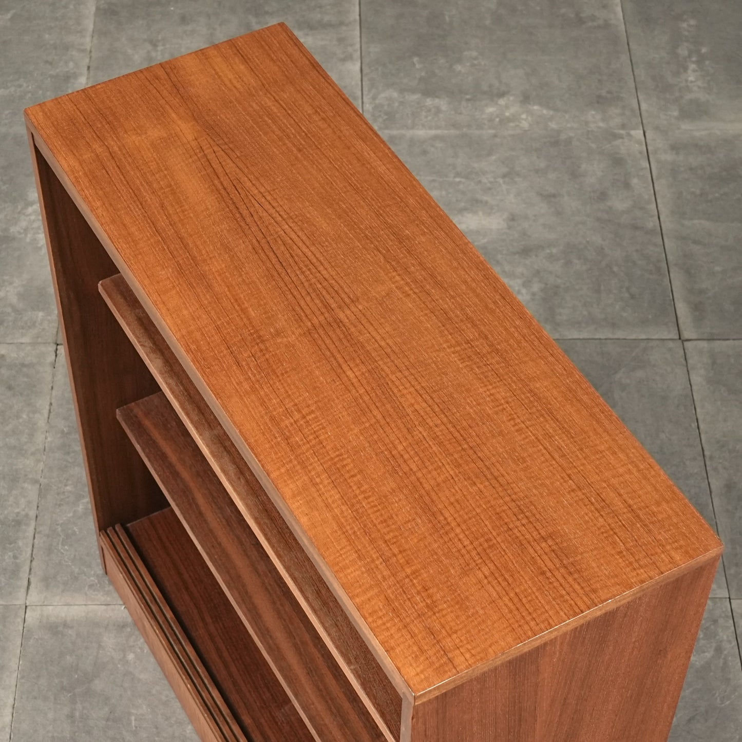 イギリスヴィンテージ ガラスキャビネット