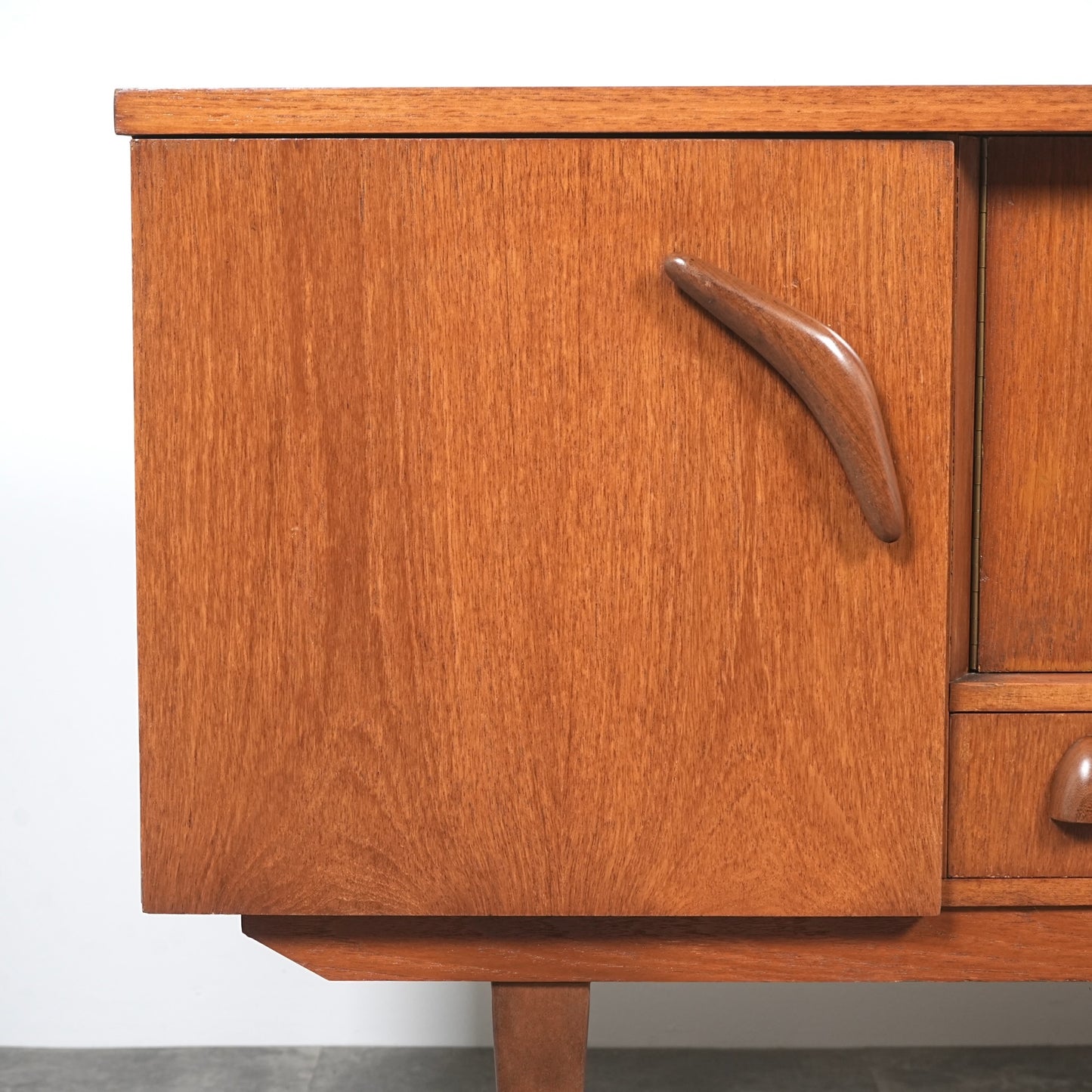 【Jentique】ヴィンテージ サイドボード