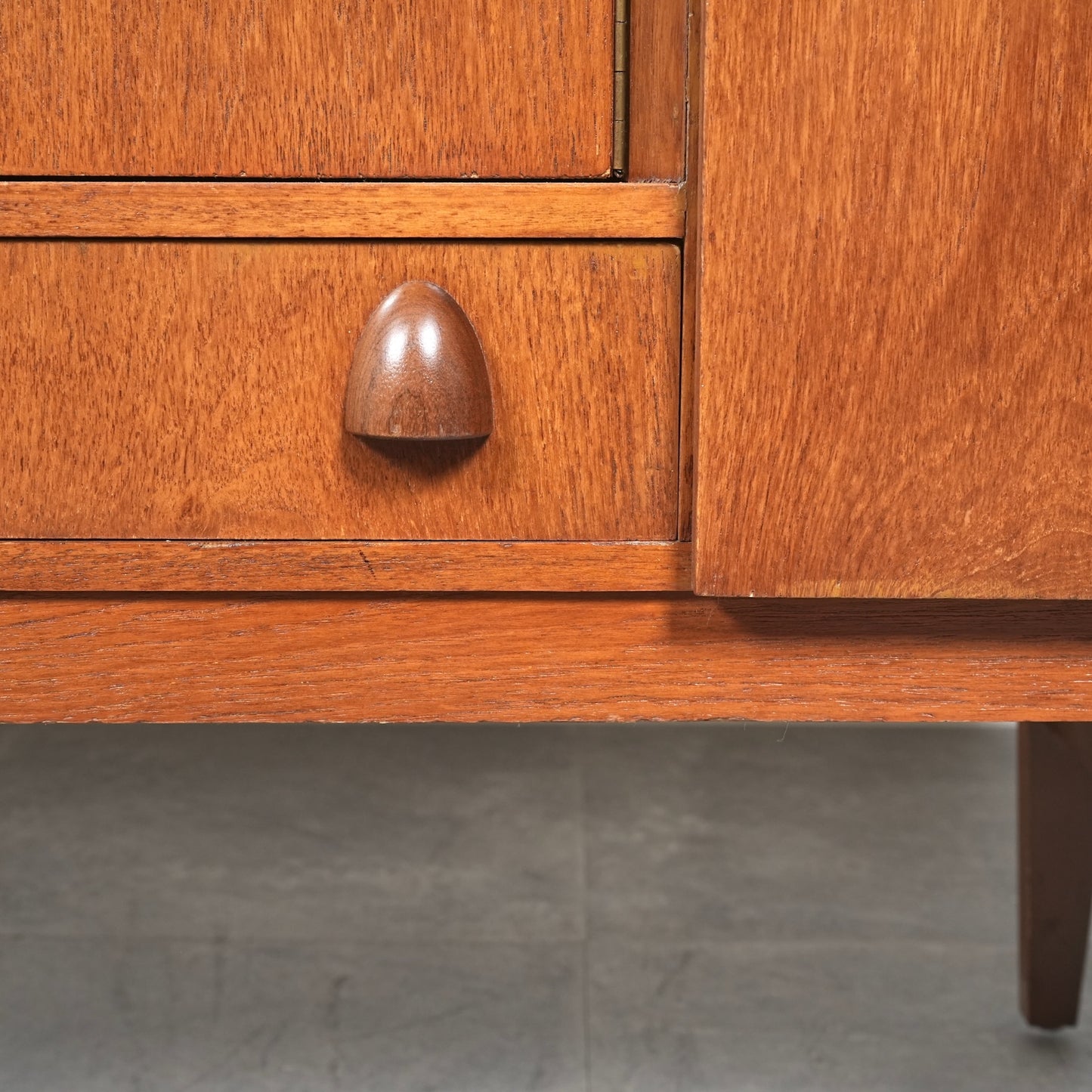 【Jentique】ヴィンテージ サイドボード