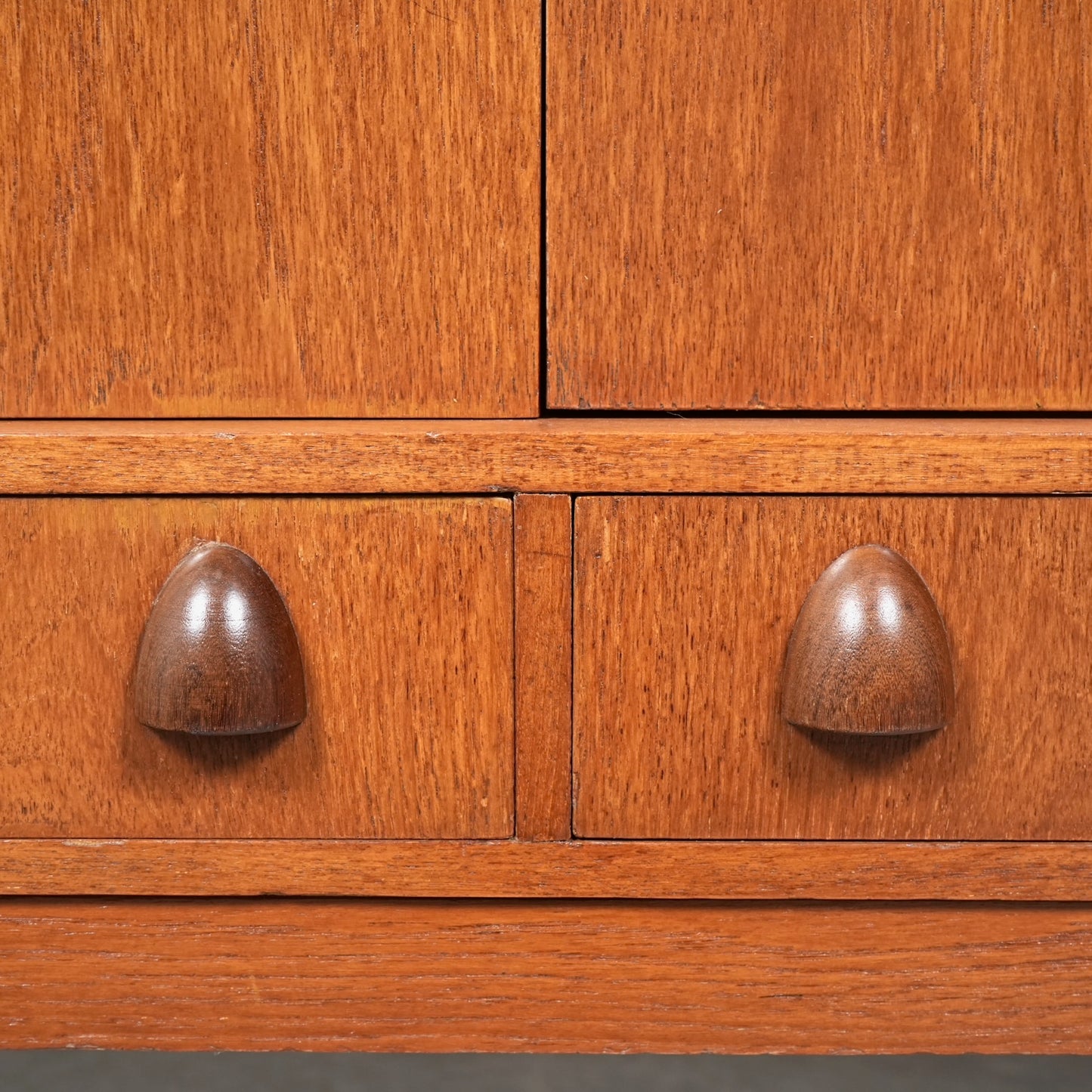 【Jentique】ヴィンテージ サイドボード