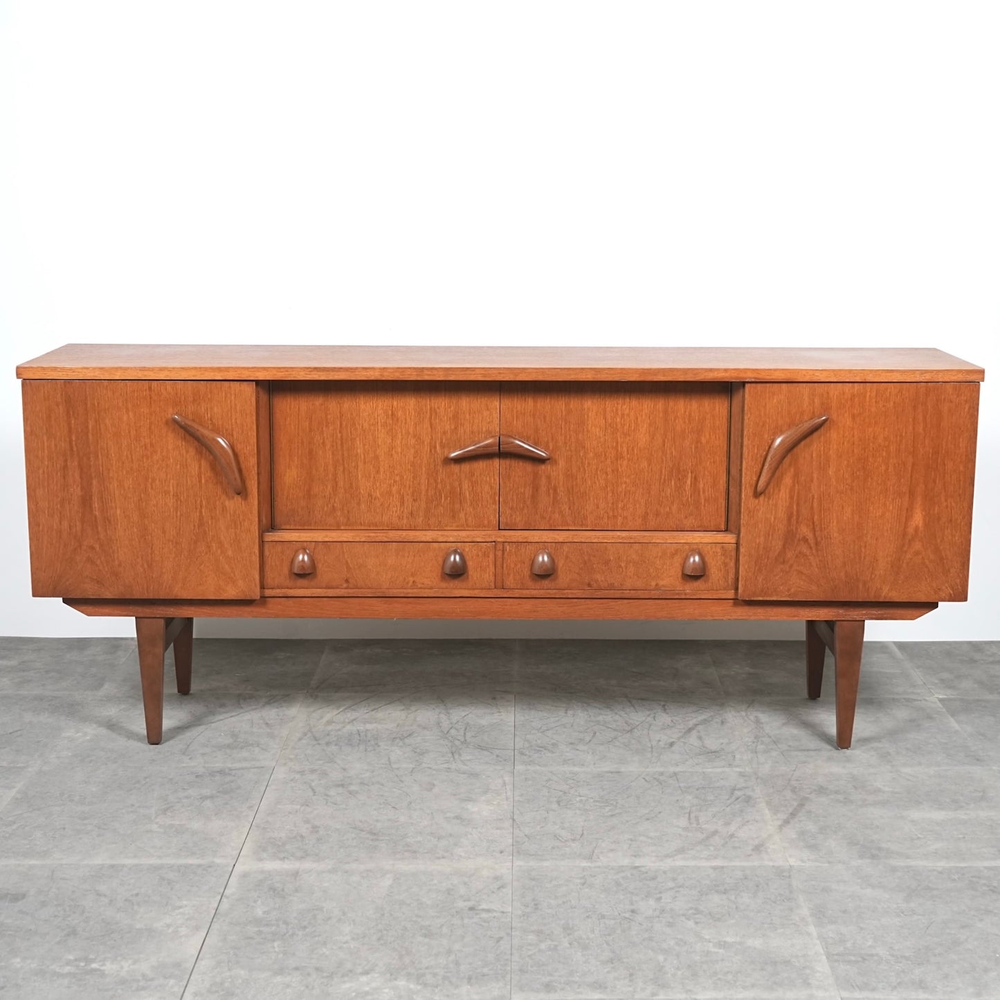 【Jentique】ヴィンテージ サイドボード