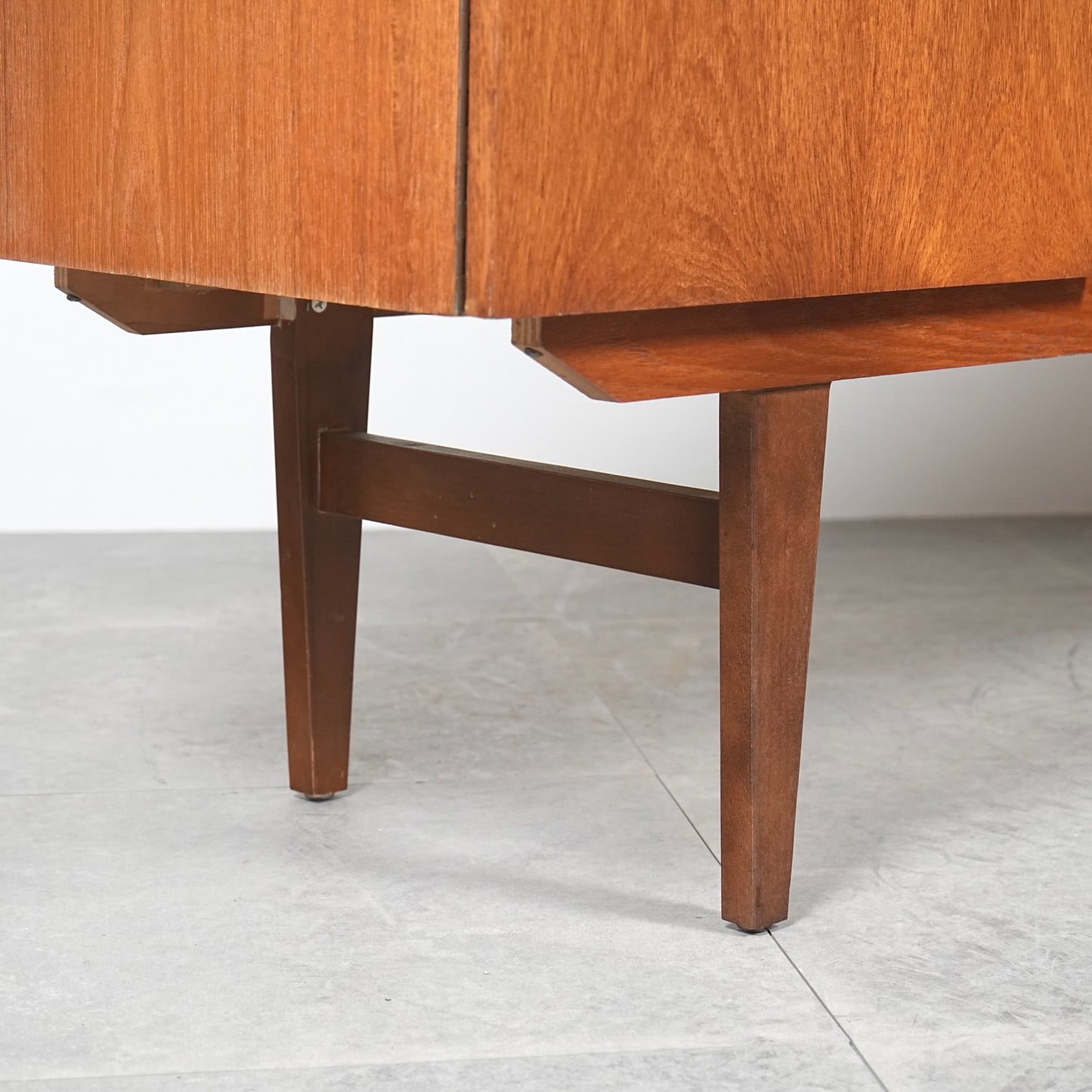 【Jentique】ヴィンテージ サイドボード