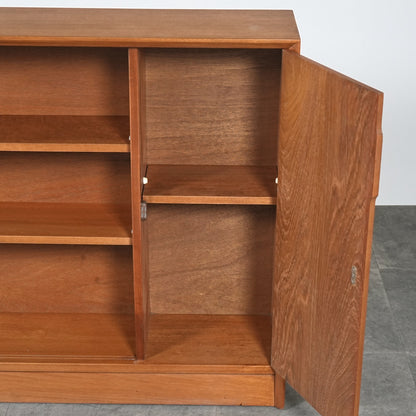 【Herbert E Gibbs】ヴィンテージ ガラスキャビネット