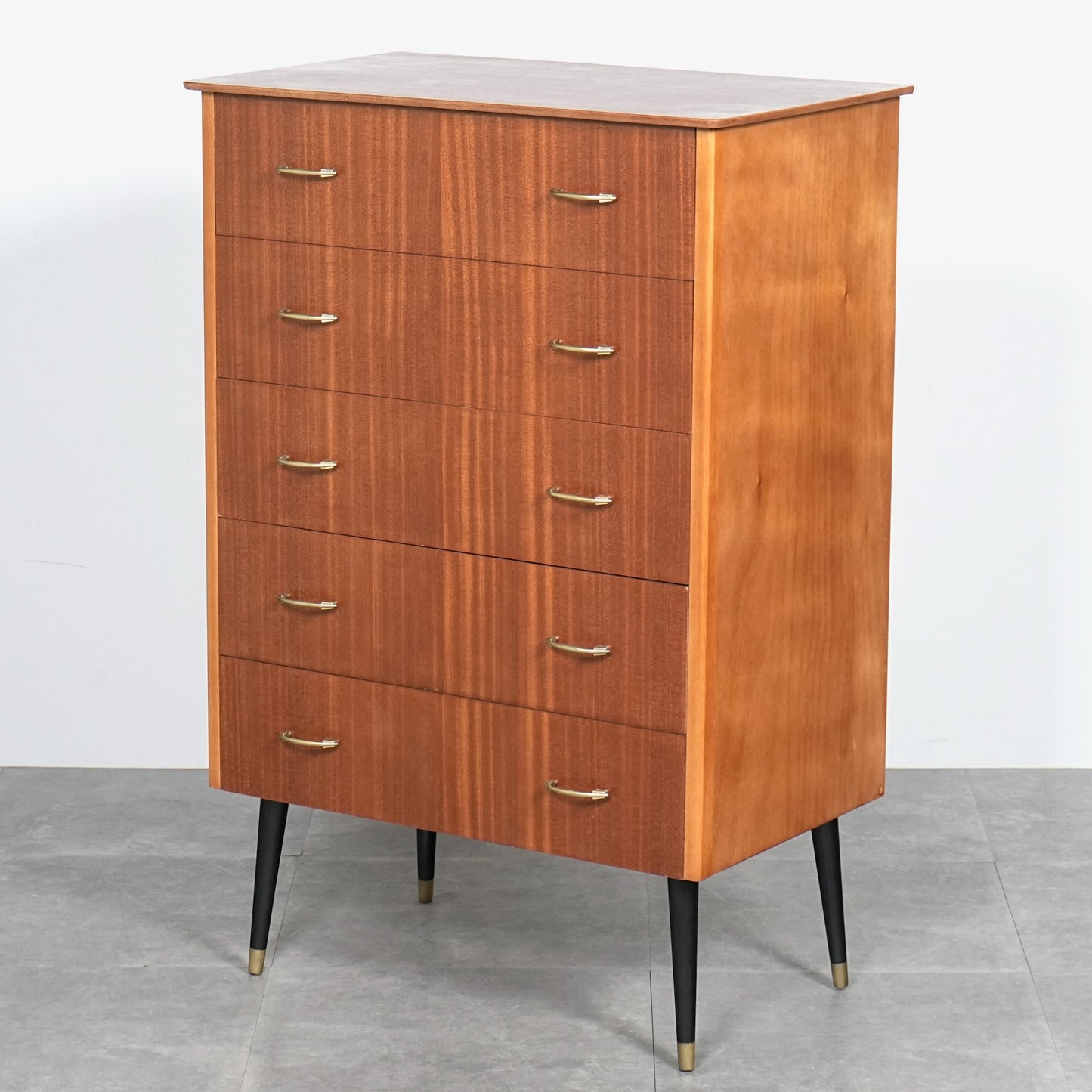 イギリスヴィンテージ ハイチェスト