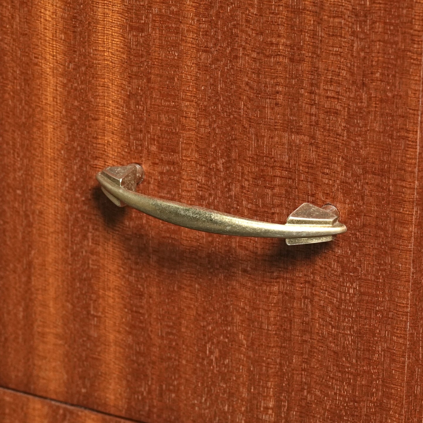 イギリスヴィンテージ ハイチェスト