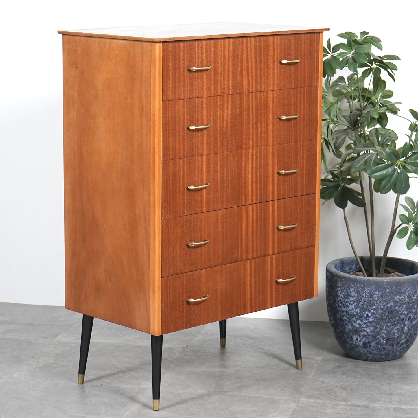 イギリスヴィンテージ ハイチェスト