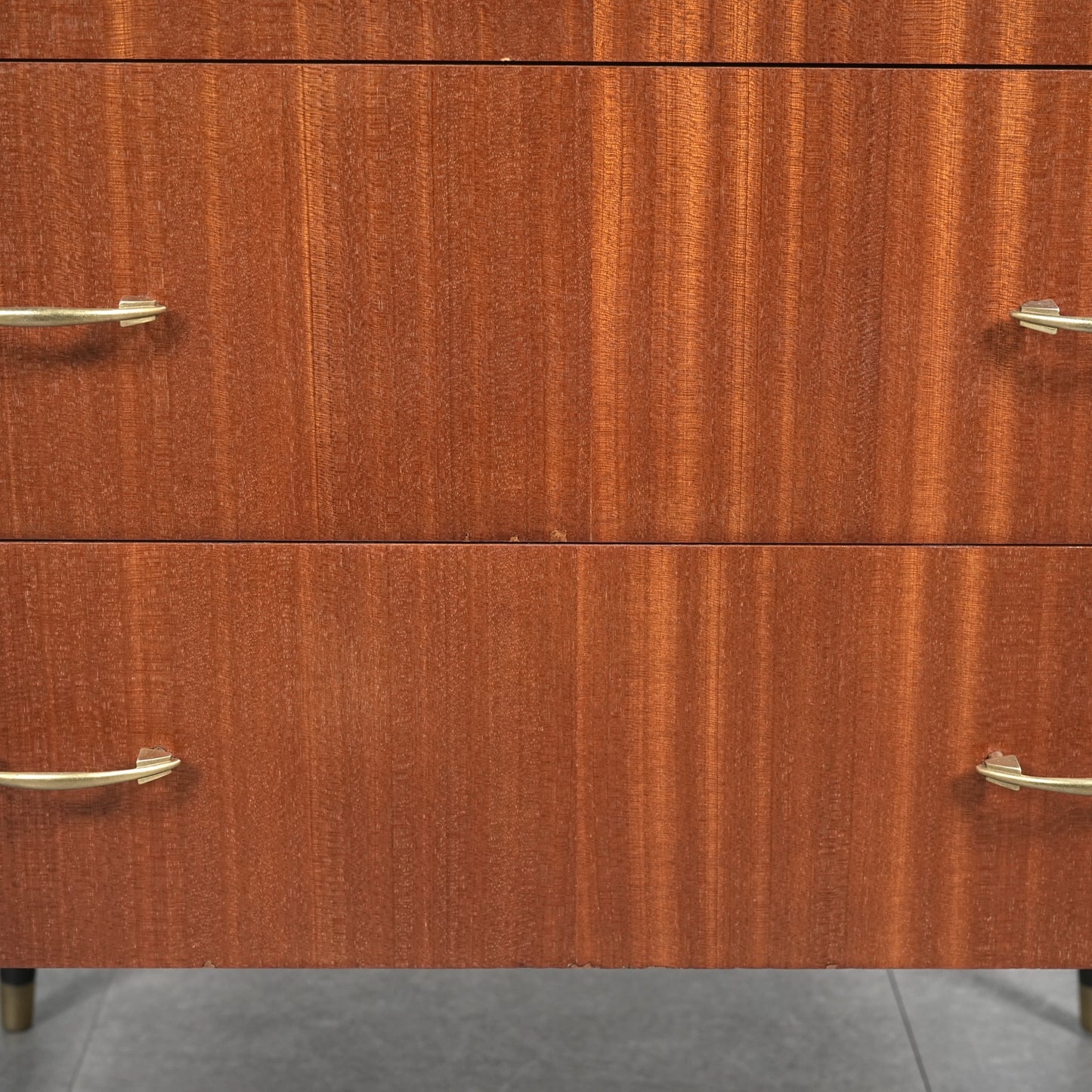 イギリスヴィンテージ ハイチェスト