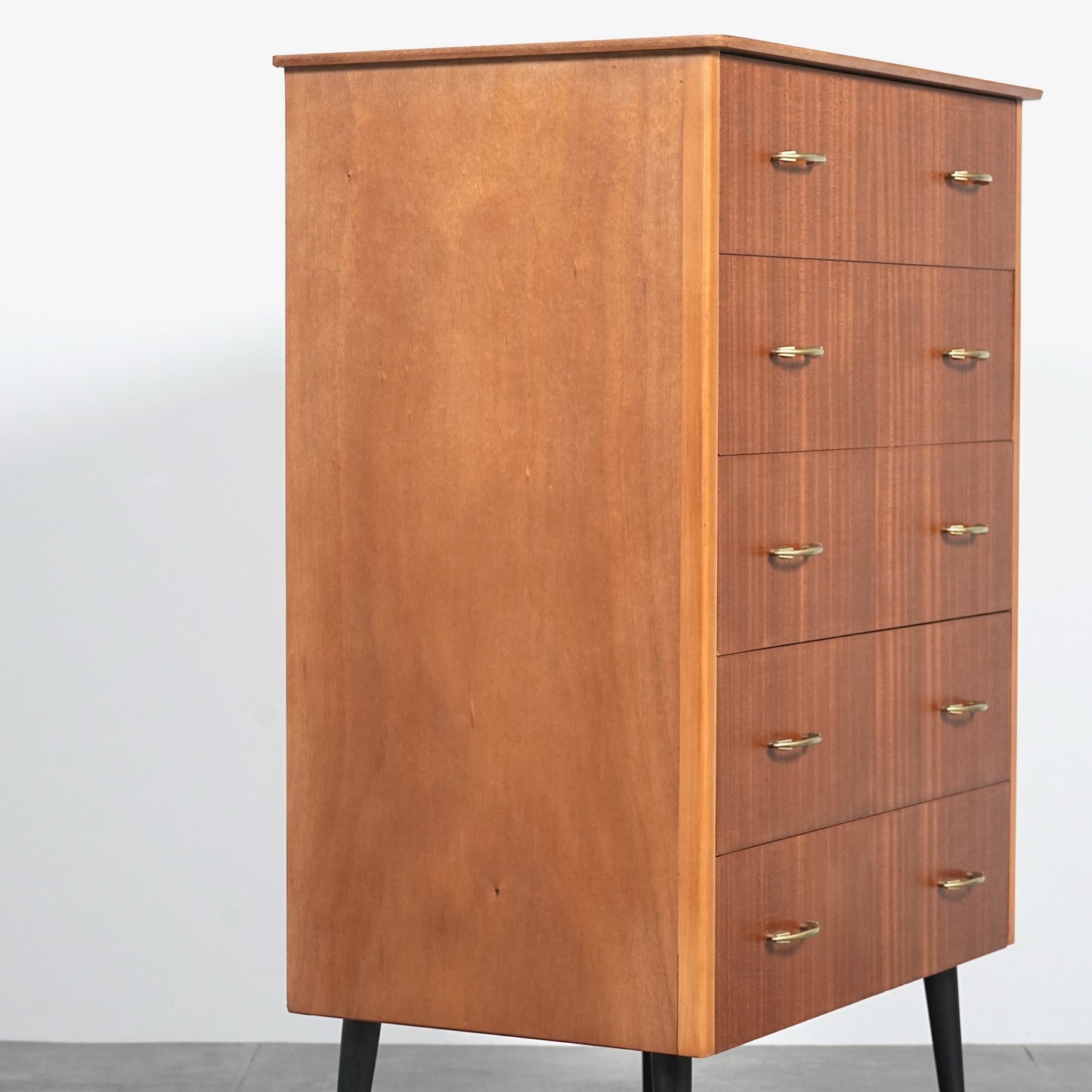 イギリスヴィンテージ ハイチェスト