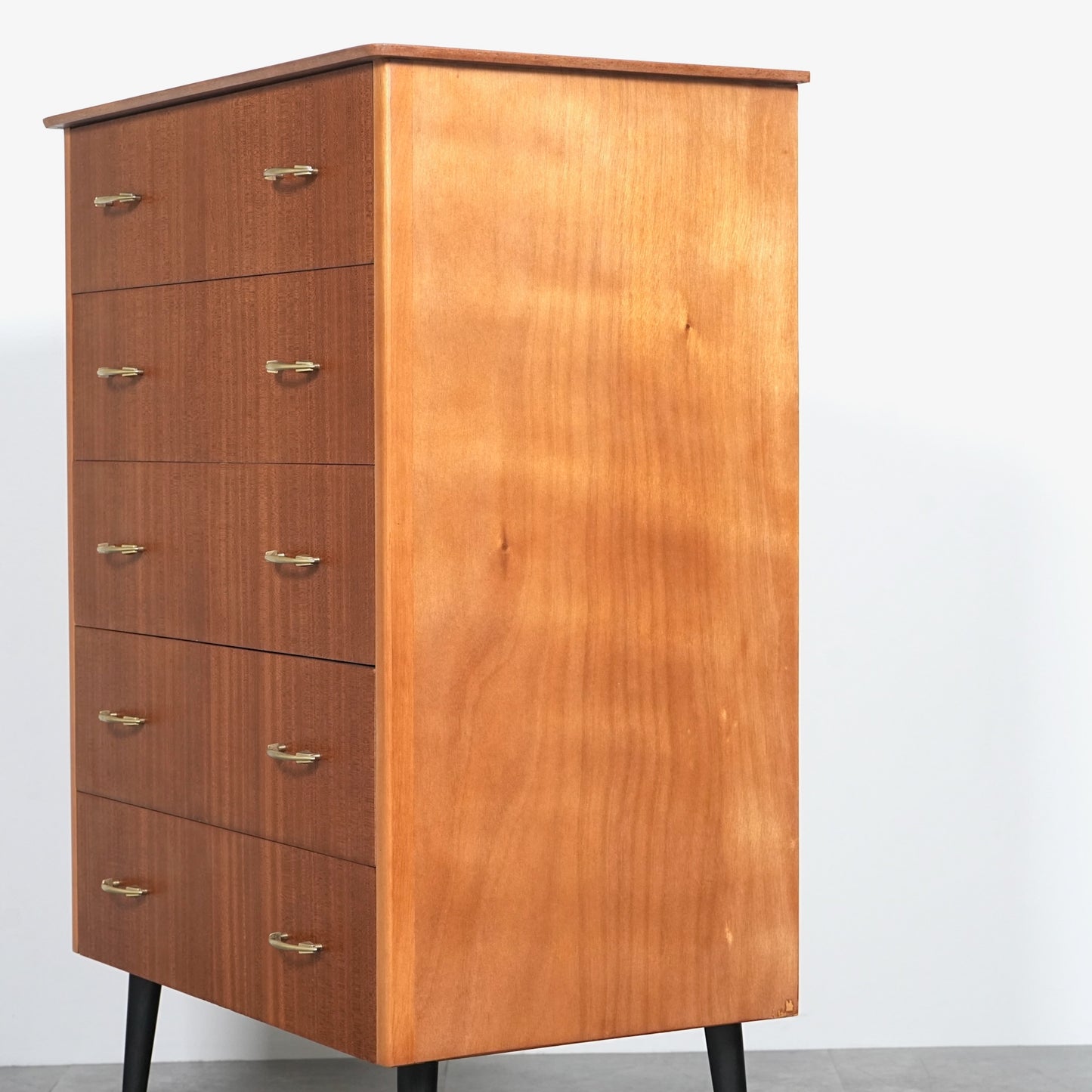 イギリスヴィンテージ ハイチェスト