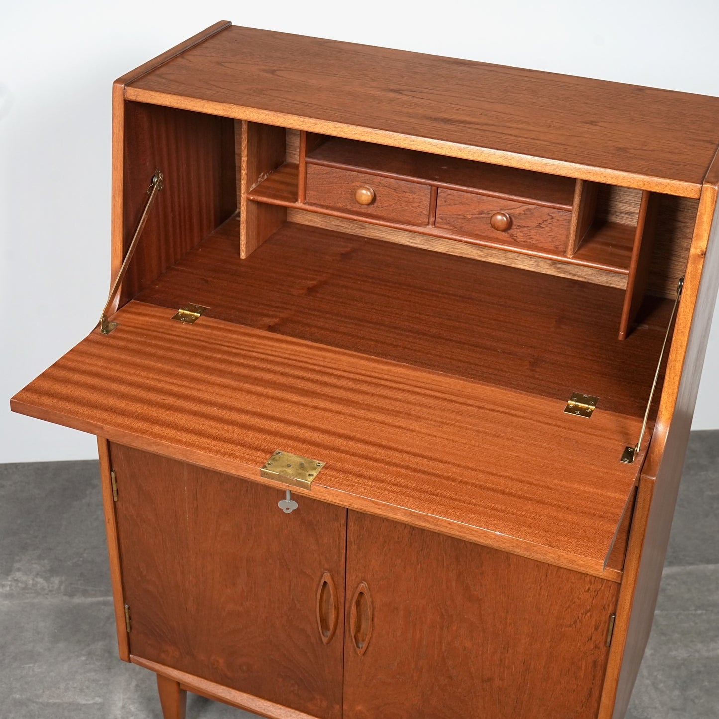 【Jentique】ヴィンテージ ライティングビューロー