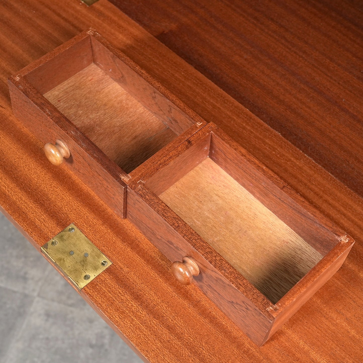 【Jentique】ヴィンテージ ライティングビューロー