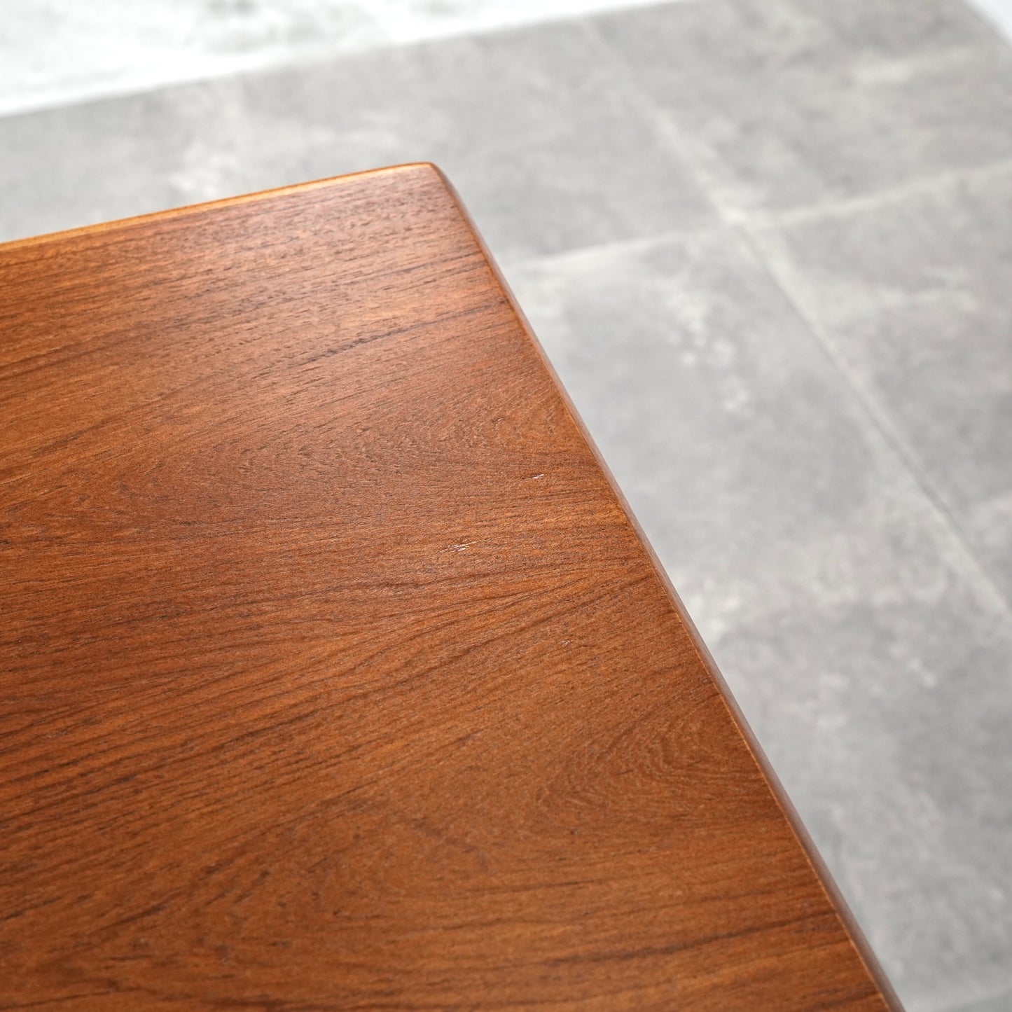 【NATHAN】ヴィンテージ サークルサイドボード