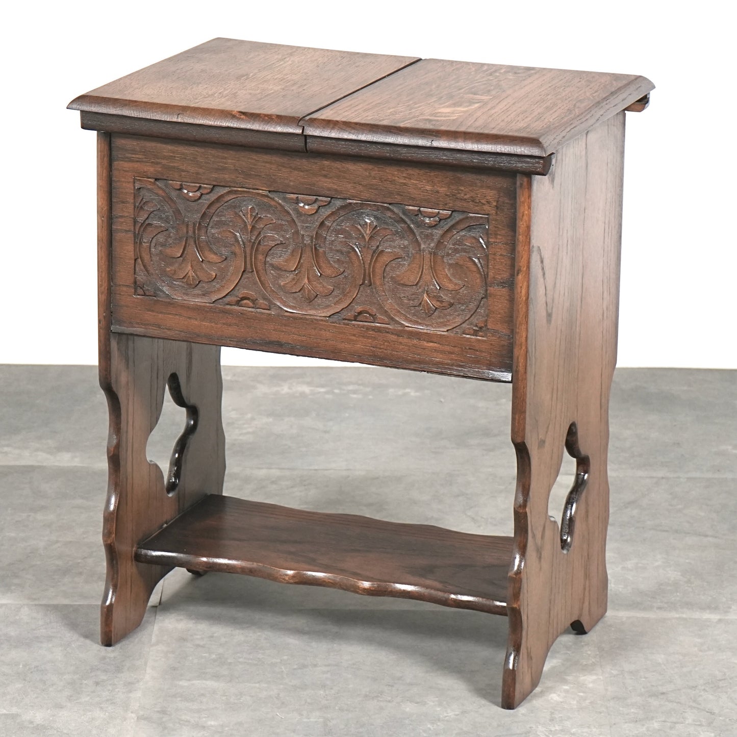 英国アンティーク サイドテーブル