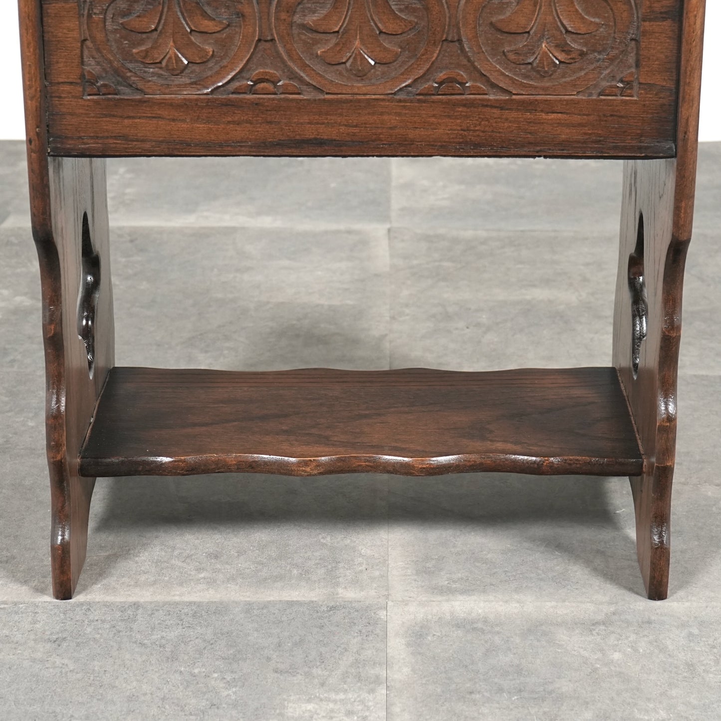 英国アンティーク サイドテーブル