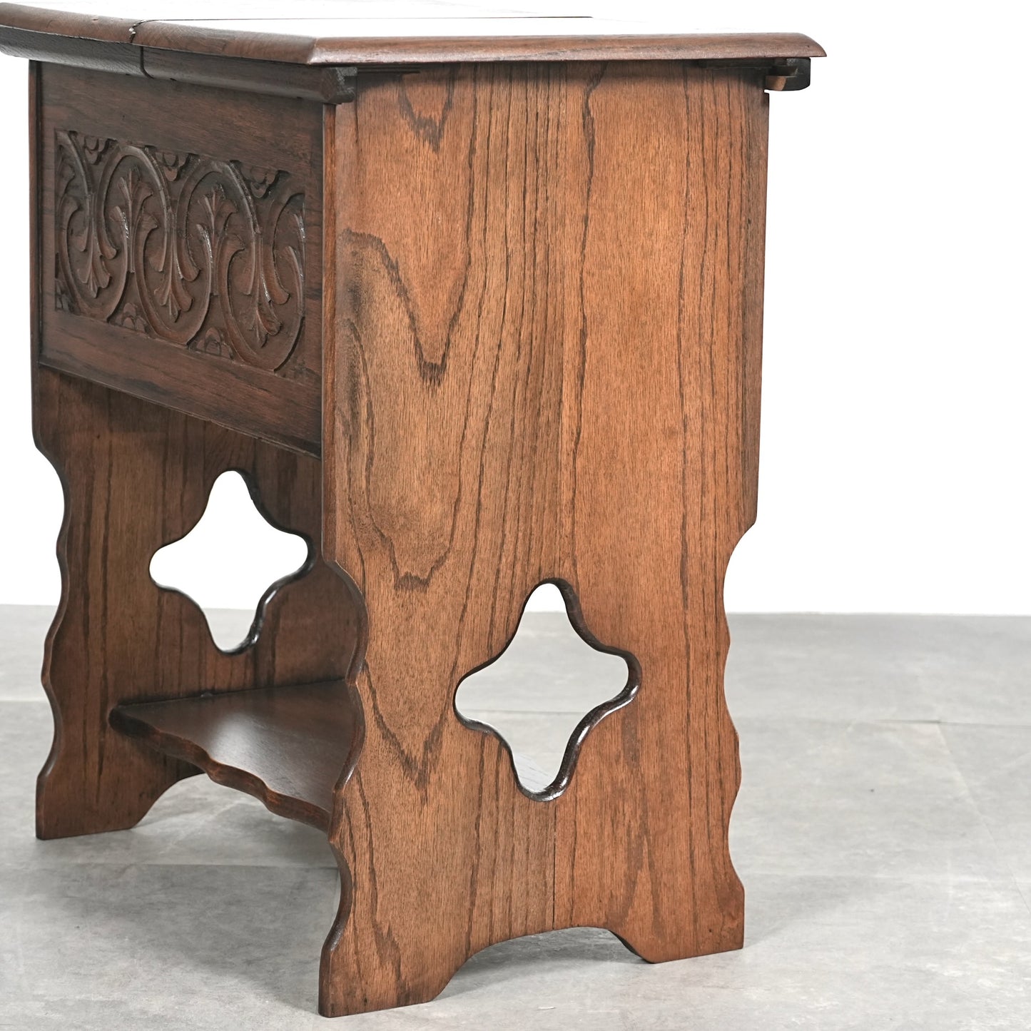 英国アンティーク サイドテーブル