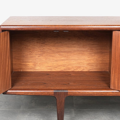 【Younger】ヴィンテージ サイドボード