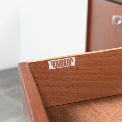 【Younger】ヴィンテージ サイドボード