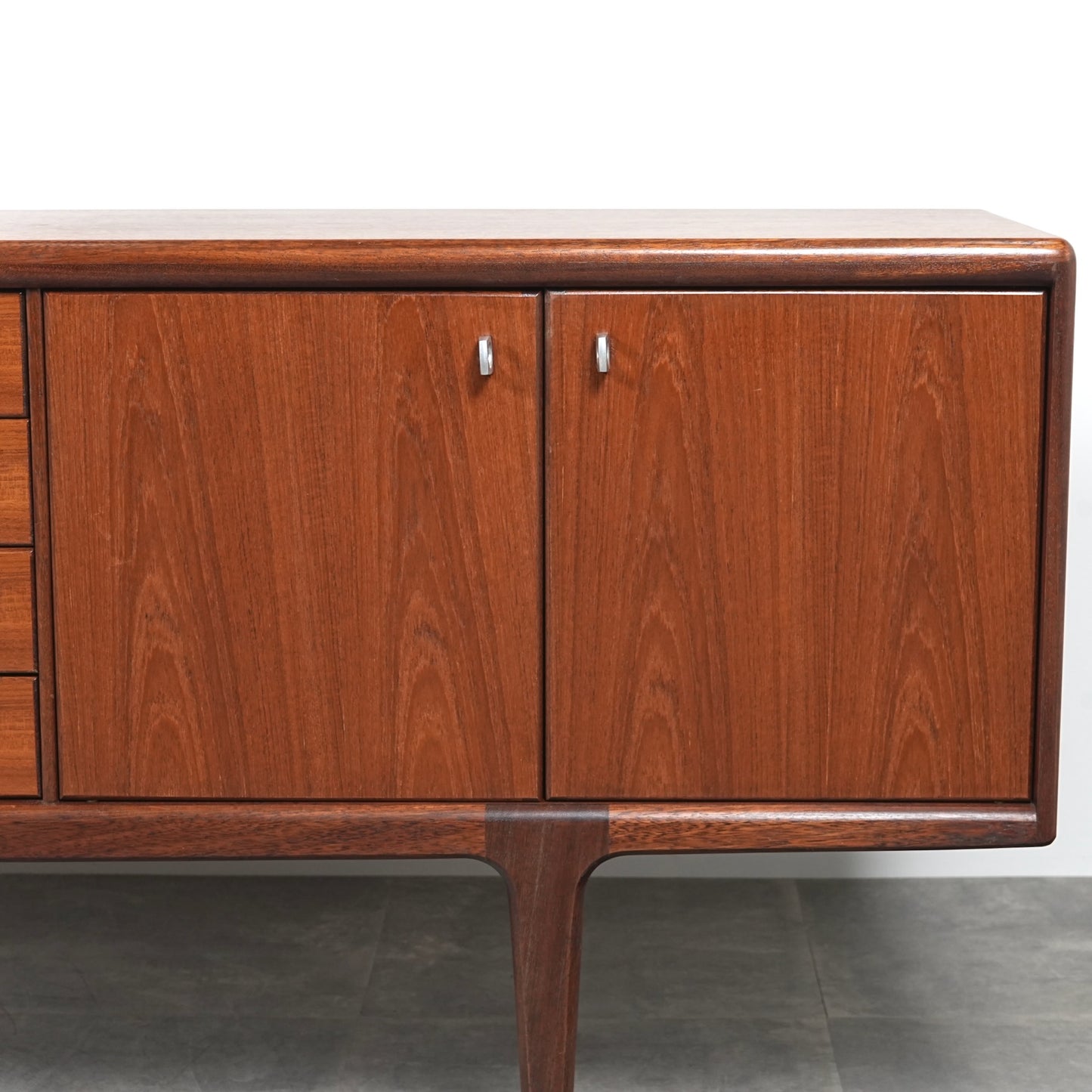 【Younger】ヴィンテージ サイドボード