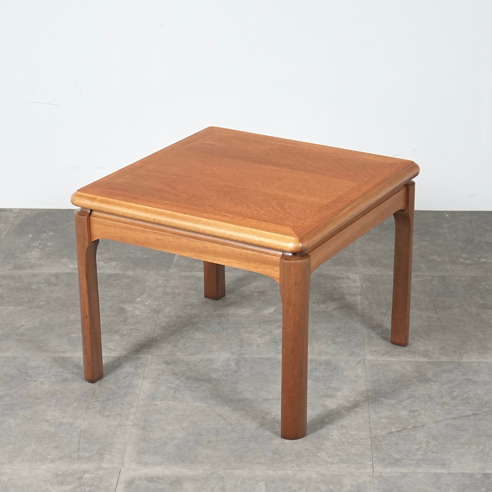 LOW TABLE & NEST TABLE – TIME HYPE