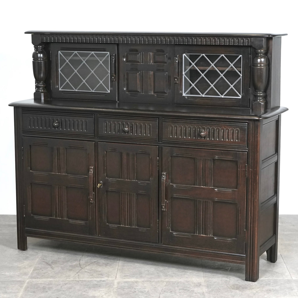 英国クラシック ヴィンテージ キャビネット(コートカップボード)