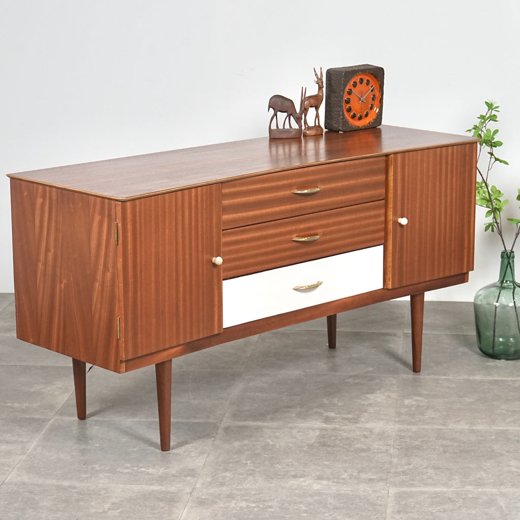 イギリスヴィンテージ サイドボード