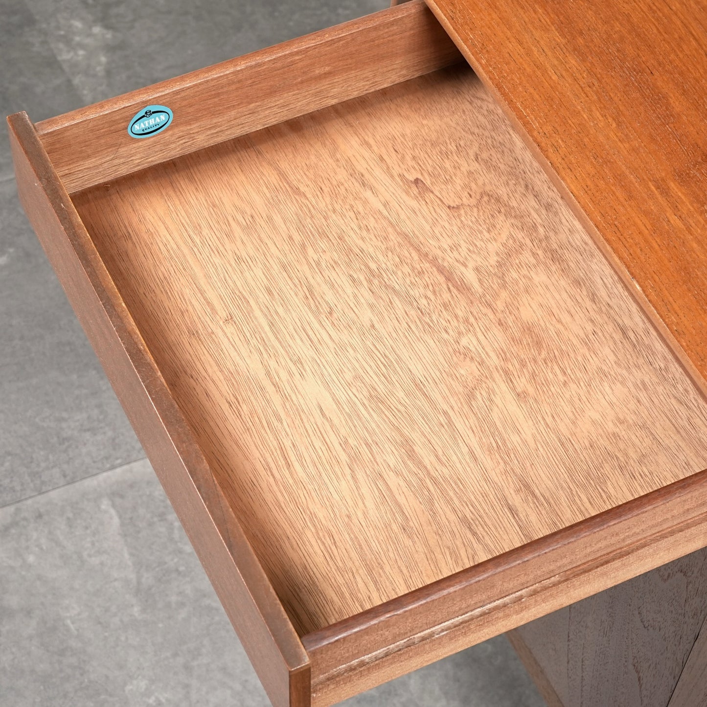 【NATHAN】ヴィンテージ サイドボード