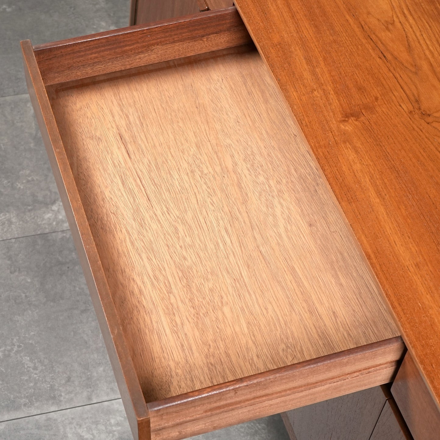 【NATHAN】ヴィンテージ サイドボード