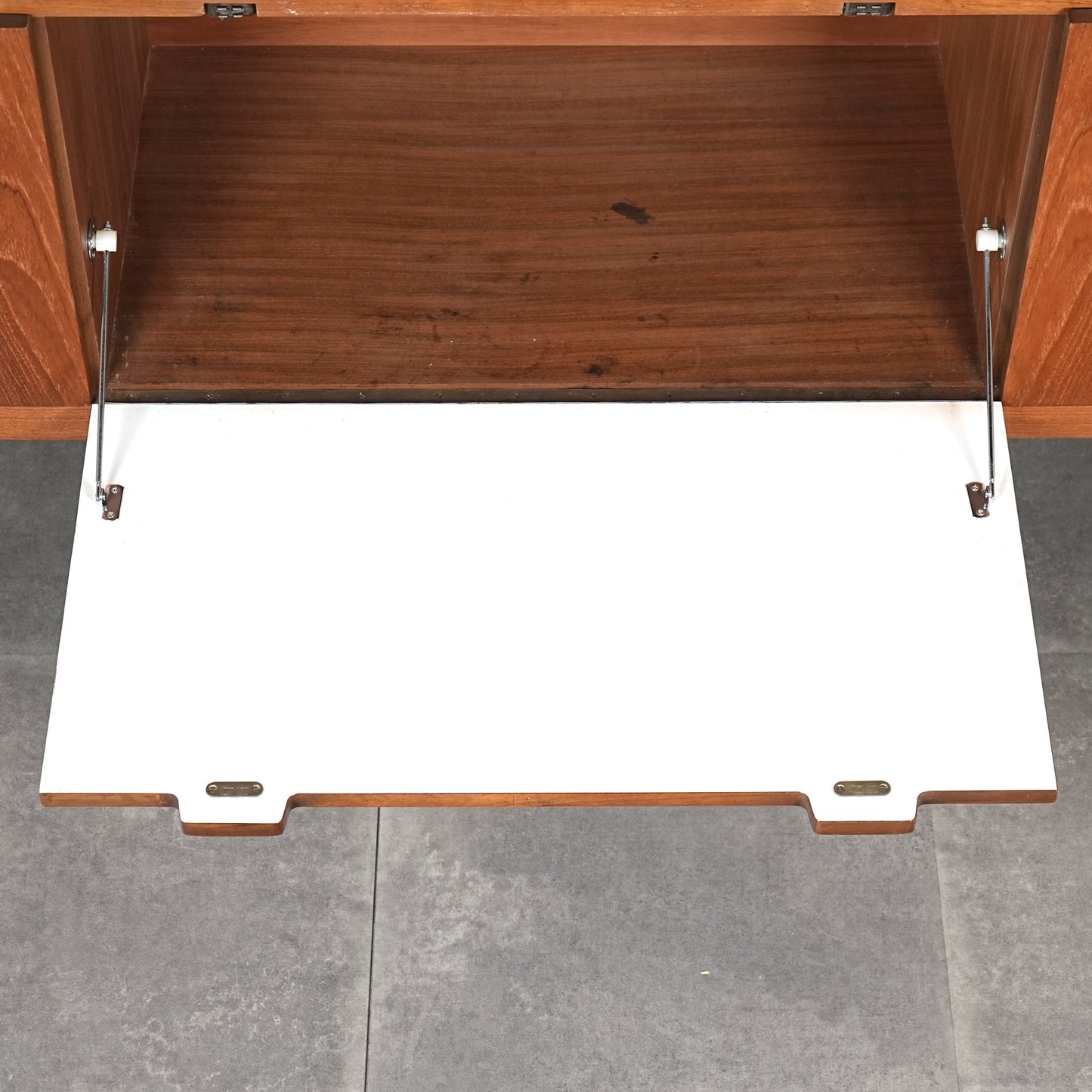 【NATHAN】ヴィンテージ サイドボード