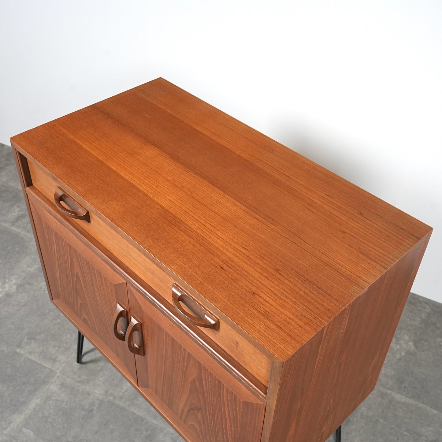 【G-PLAN】Sierra キャビネット(ヘアピンカスタム)