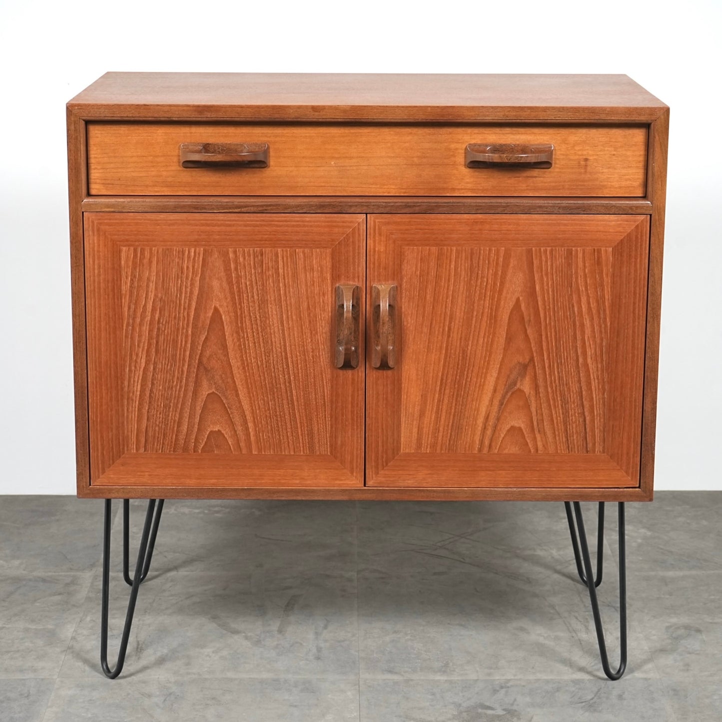 【G-PLAN】Sierra キャビネット(ヘアピンカスタム)