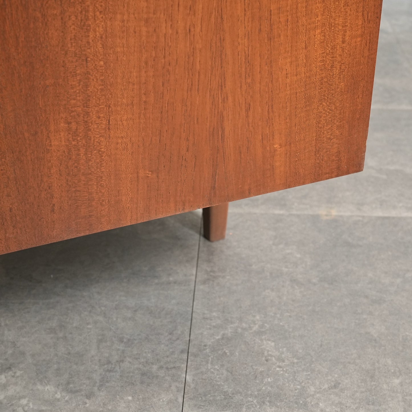 【Jentique】ヴィンテージ キャビネット(ハイサイドボード)