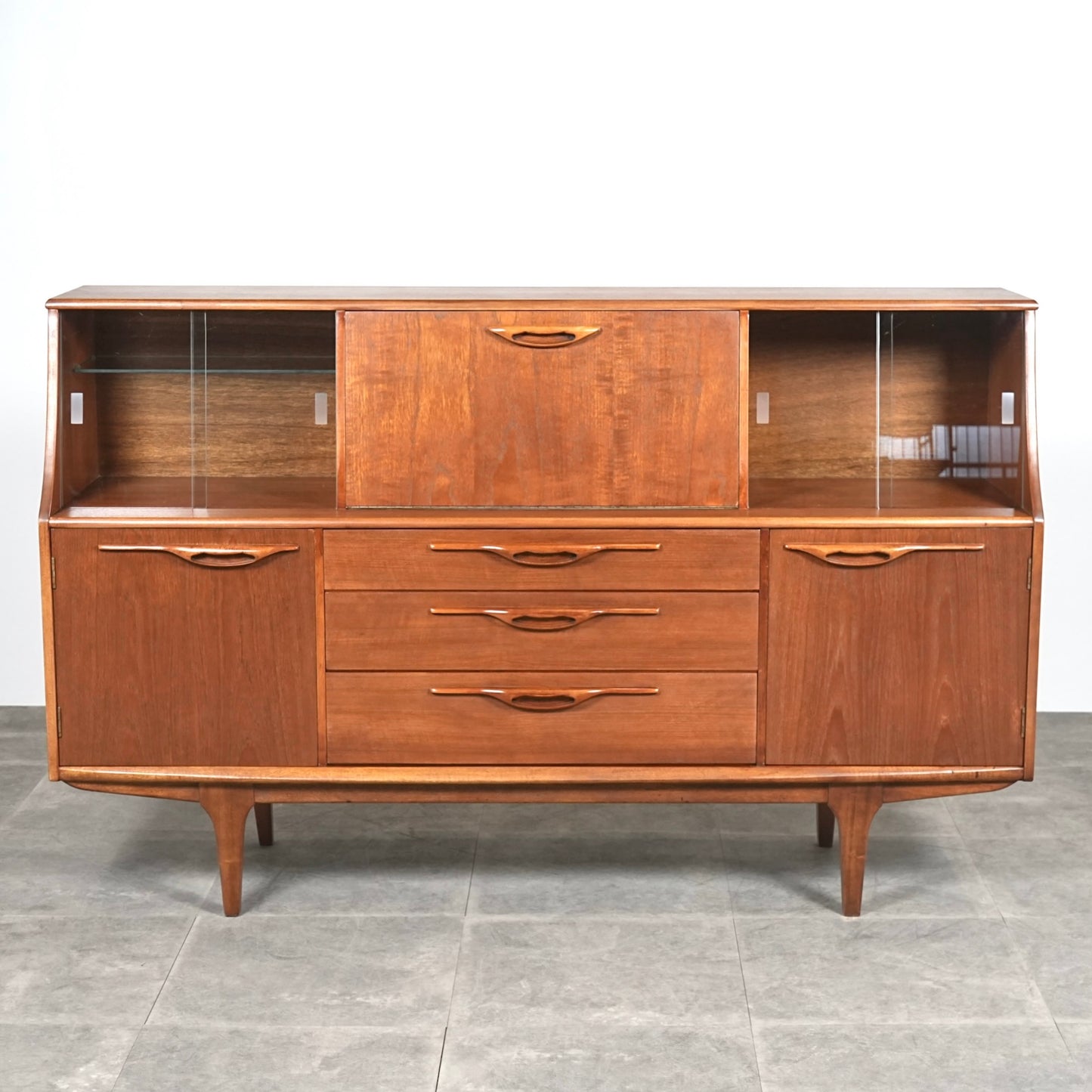 【Jentique】ヴィンテージ キャビネット(ハイサイドボード)