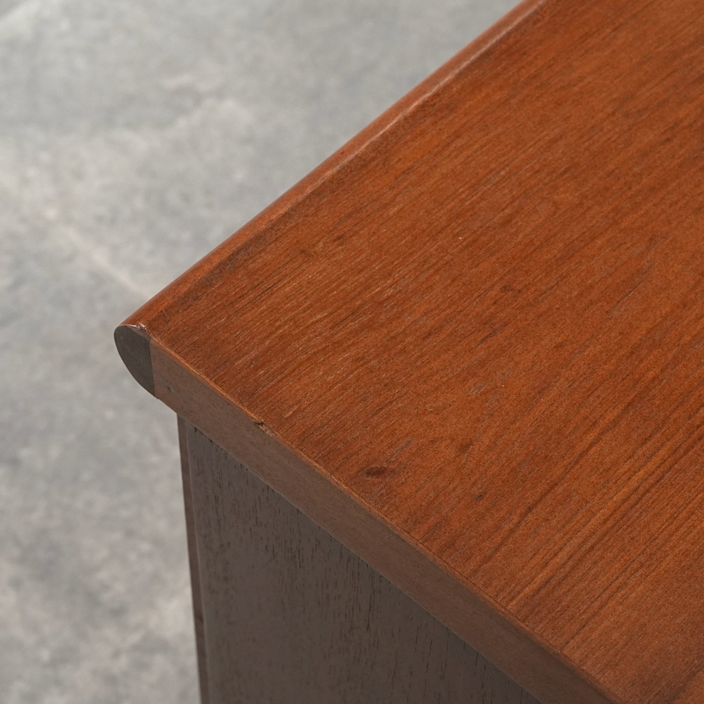 【Meredew】ヴィンテージ サイドボード