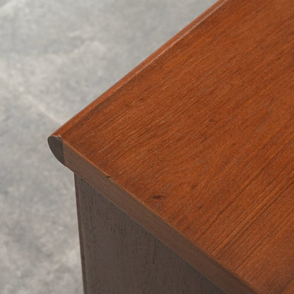 【Meredew】ヴィンテージ サイドボード