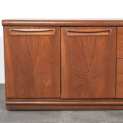 【Meredew】ヴィンテージ サイドボード