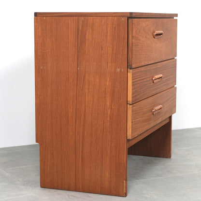 イギリスヴィンテージ チェスト