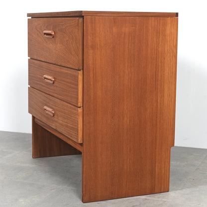 イギリスヴィンテージ チェスト