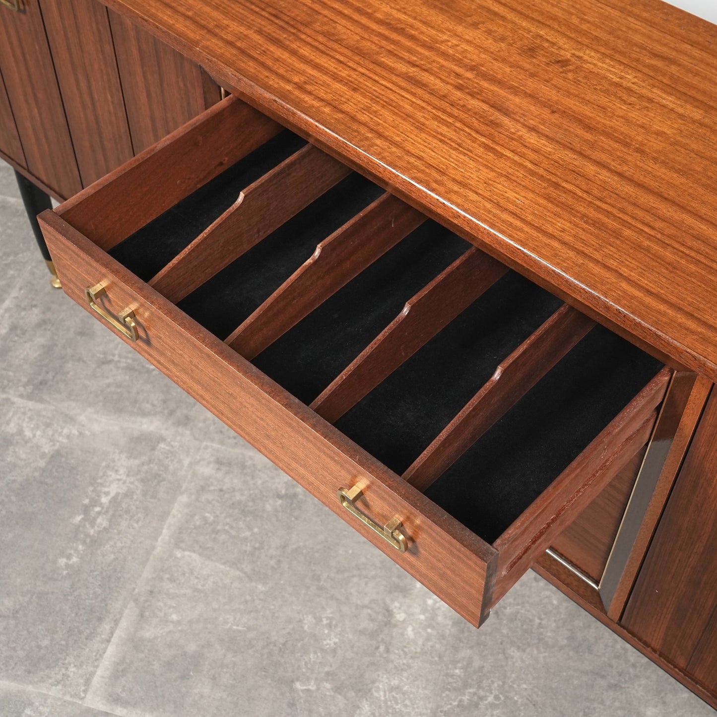 【G-PLAN】Tola&Black サイドボード